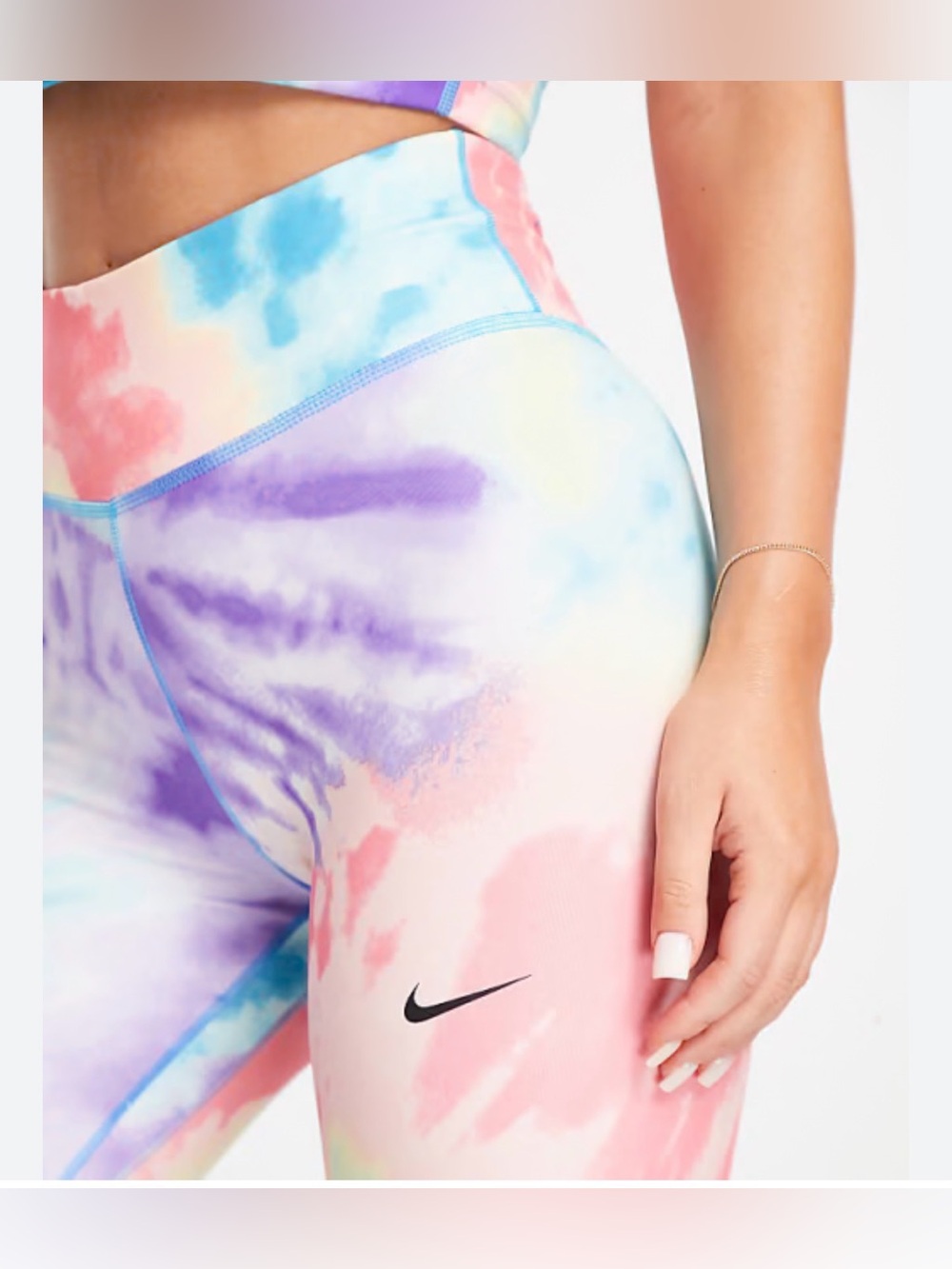 Nike Women's Mid-Rise 7" Tie-Dye Bike Shorts Drifit size large